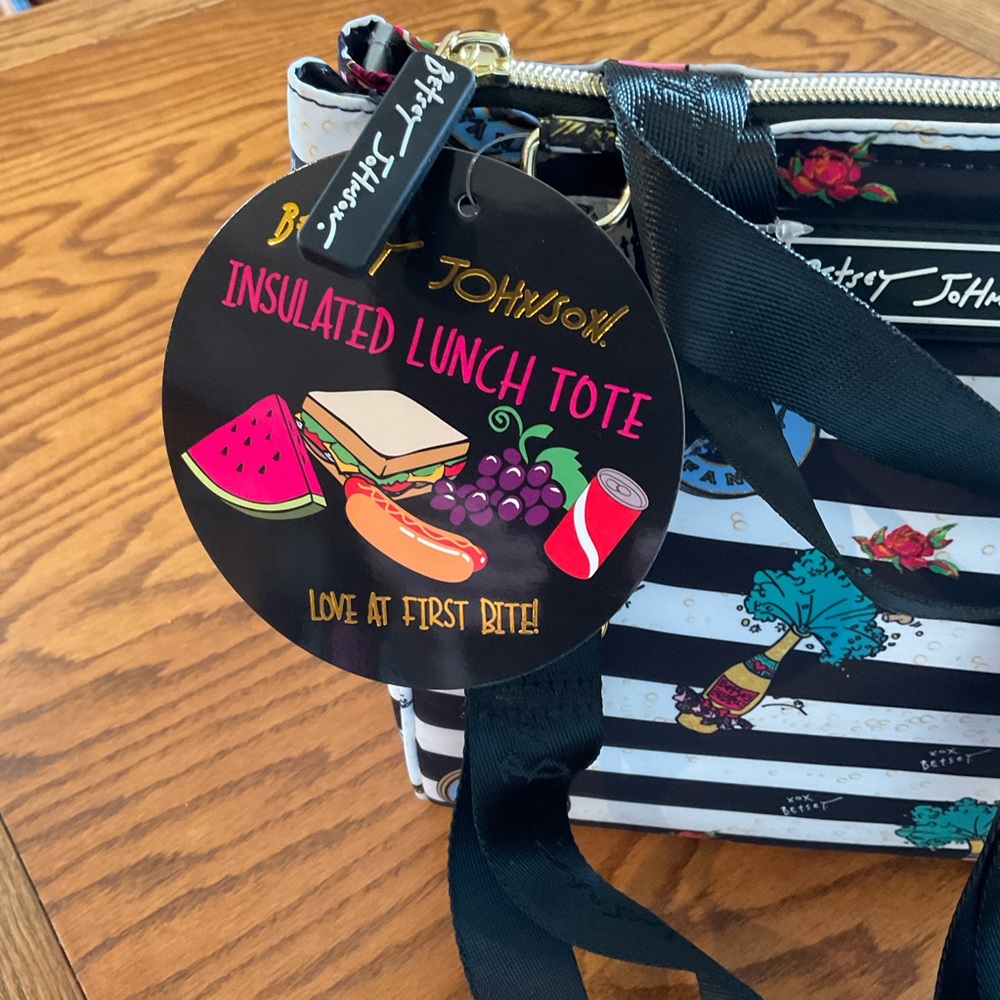 NWT Betsey Johnson “Pop the Bubbly” Insulated Lunch Tote - Picture 6 of 9